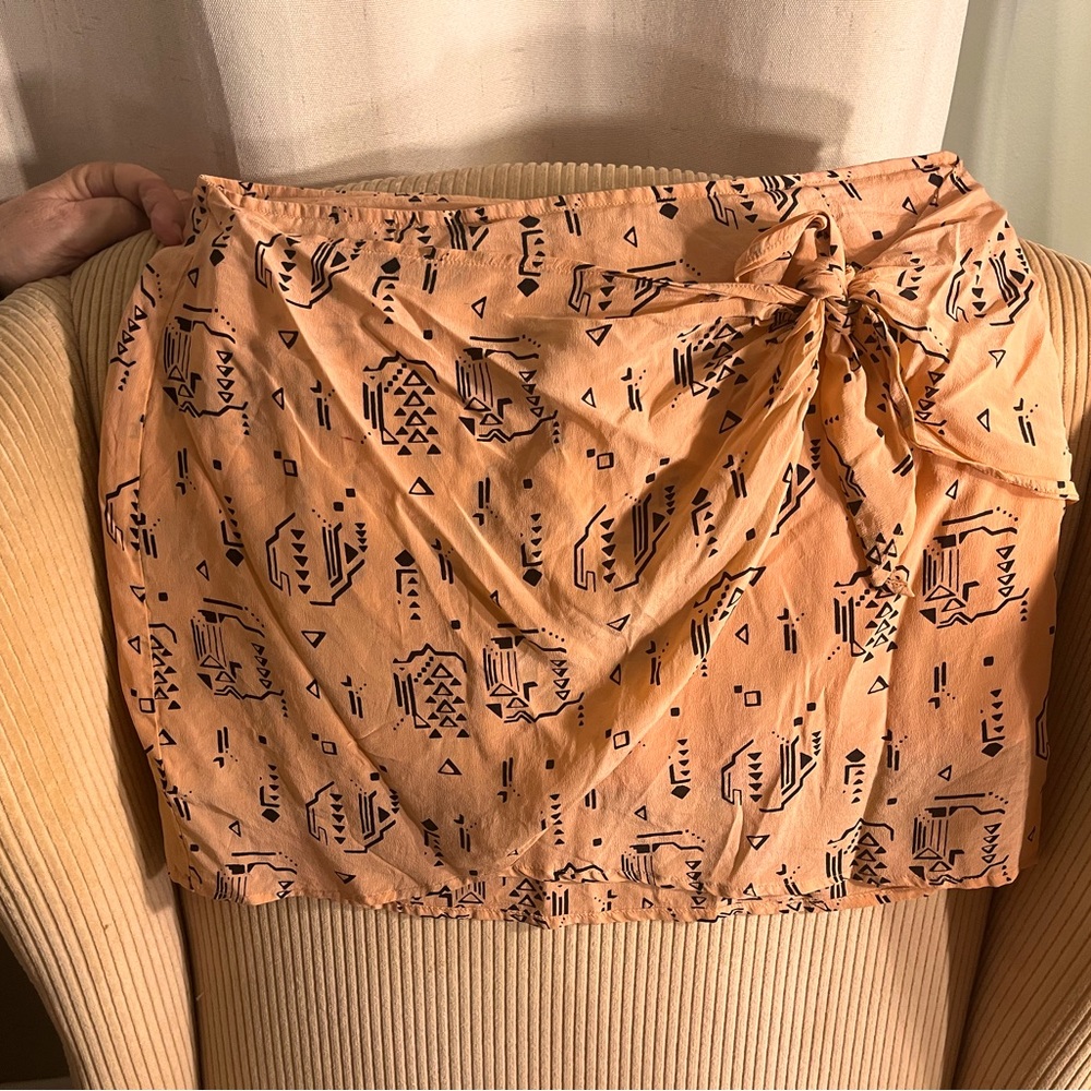 Peach mini skirt